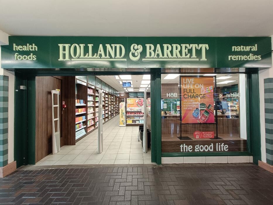 Images Holland & Barrett - Hyde