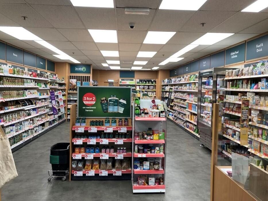 Images Holland & Barrett - Chippenham