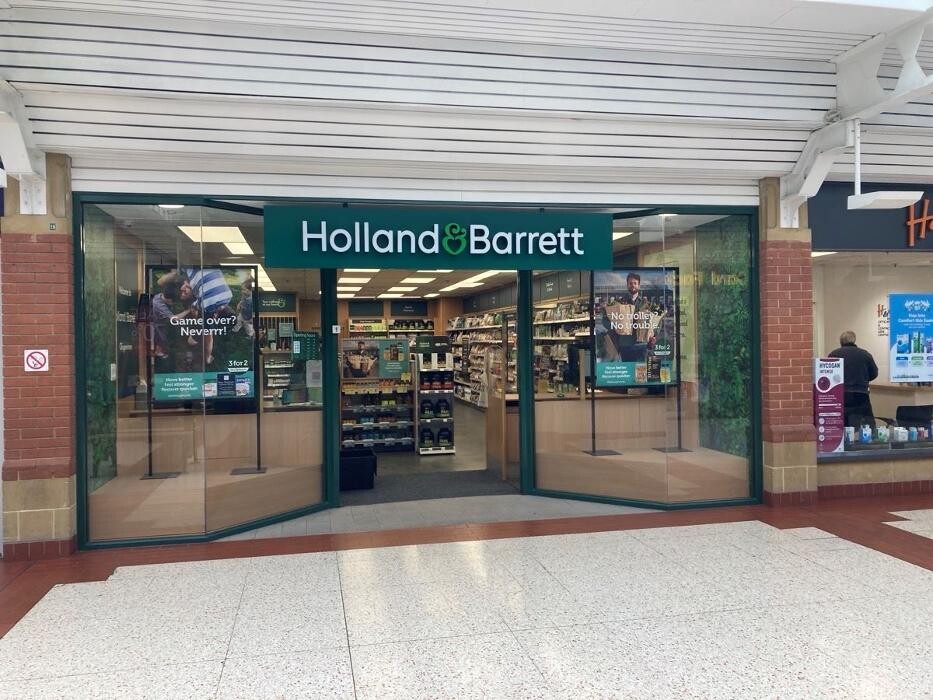 Images Holland & Barrett - Chippenham