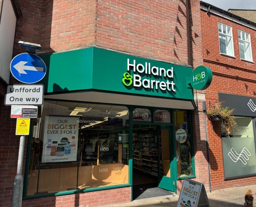 Images Holland & Barrett - Bangor