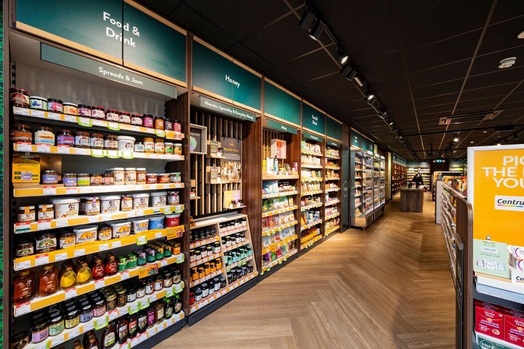 Images Holland & Barrett - Teesside