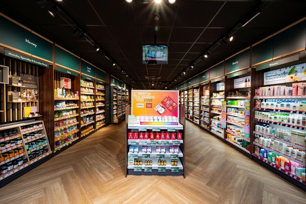 Images Holland & Barrett - Teesside