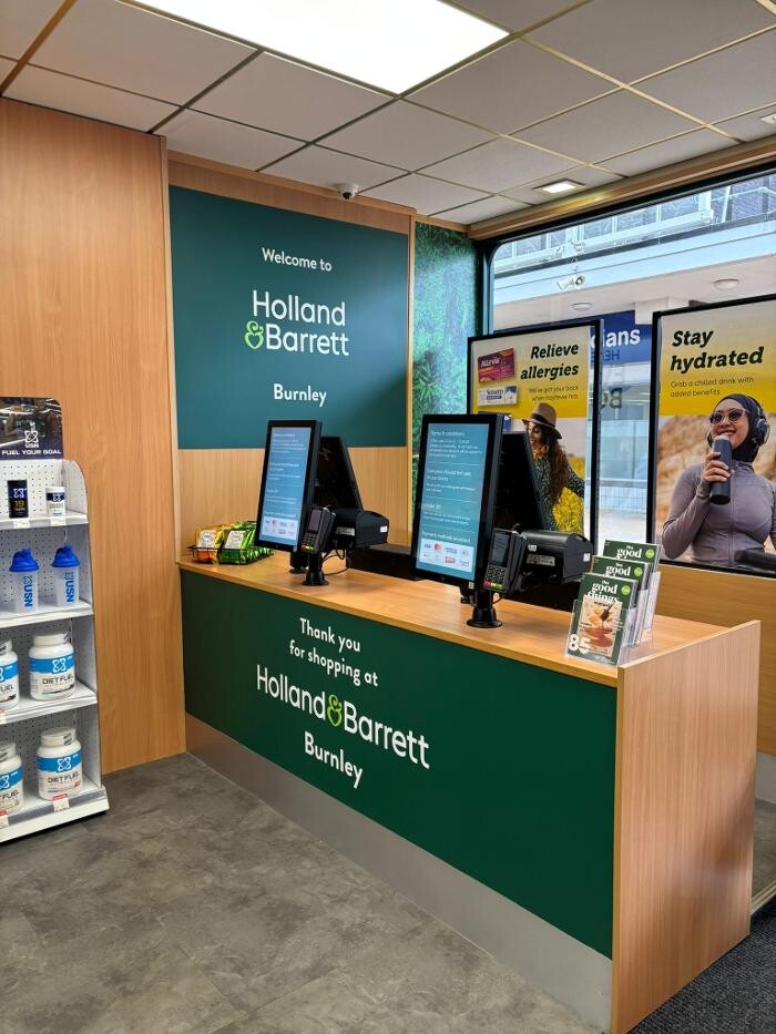 Images Holland & Barrett - Burnley