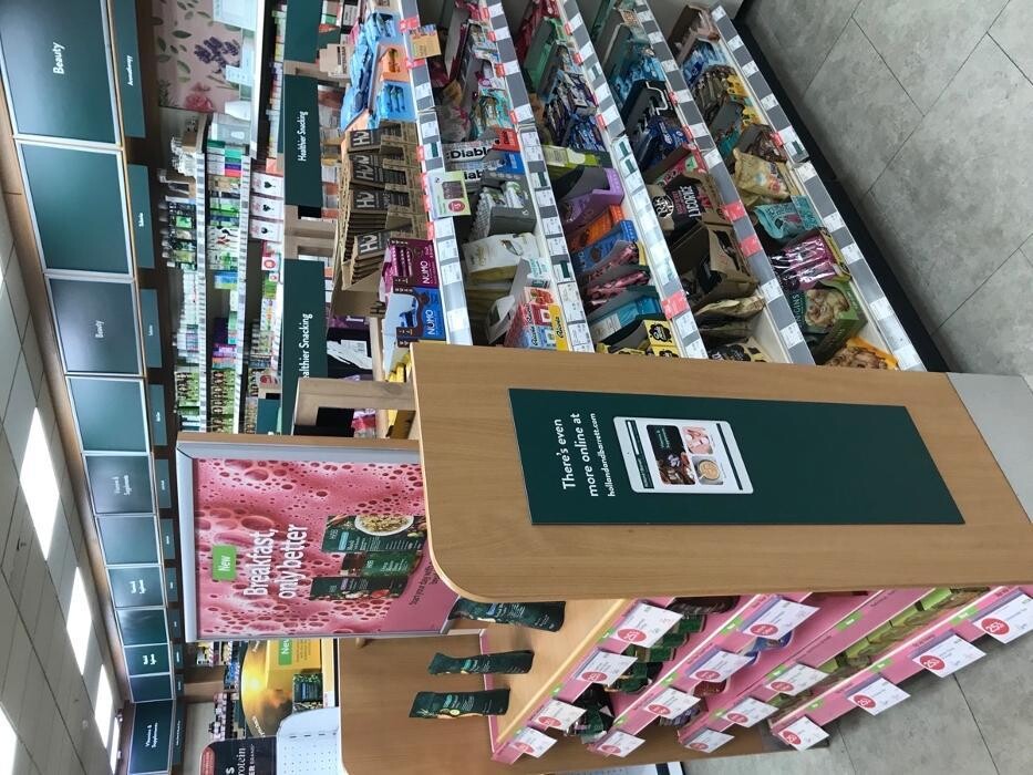 Images Holland & Barrett - Bristol Clifdown