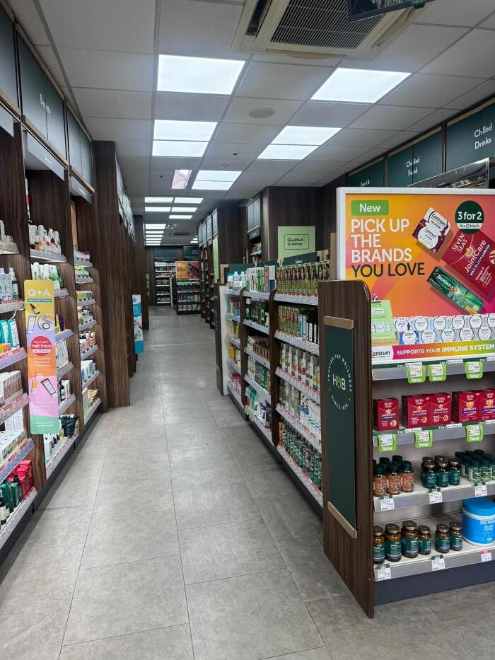 Images Holland & Barrett - Tottenham Court Road