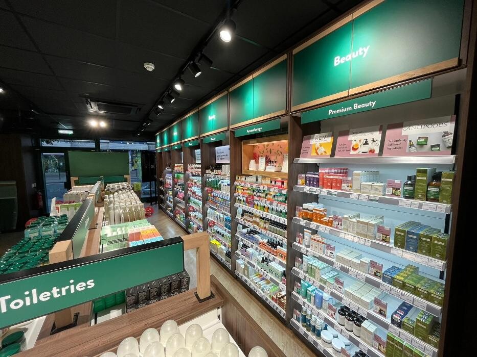Images Holland & Barrett - Kilburn