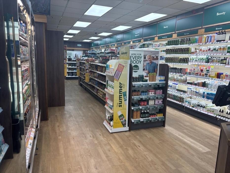 Images Holland & Barrett - Wallasey