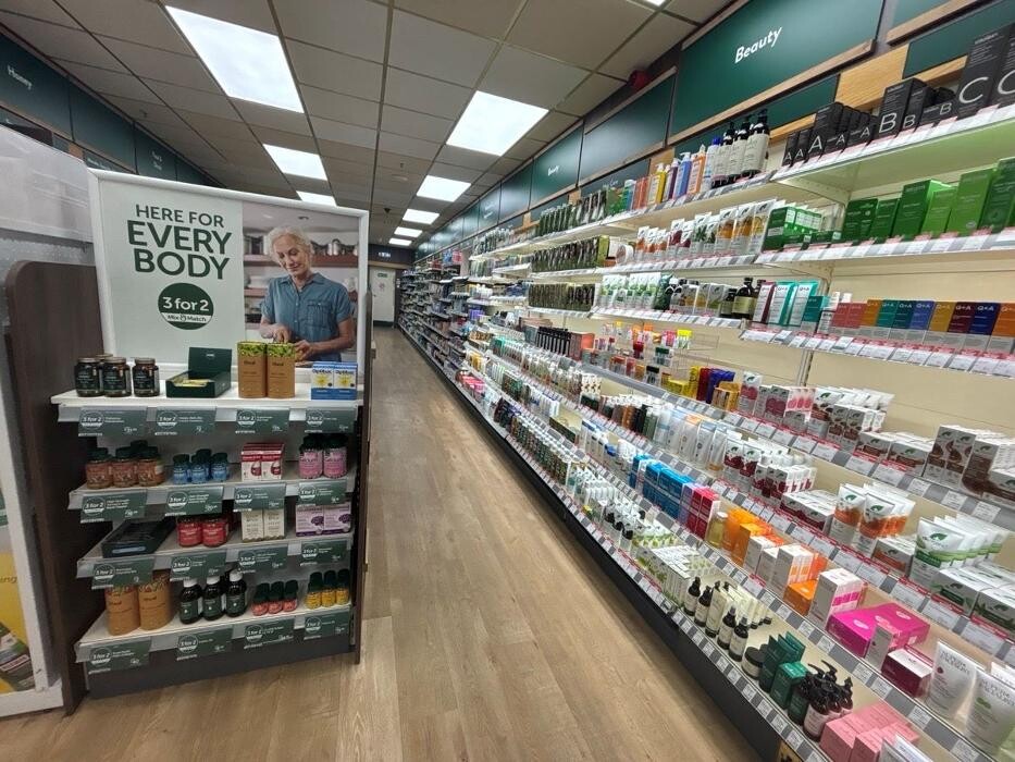 Images Holland & Barrett - Wallasey