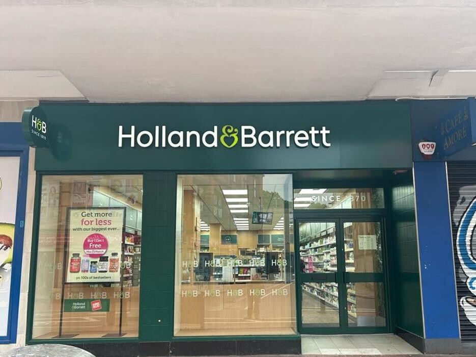 Images Holland & Barrett - Bristol Broadmead