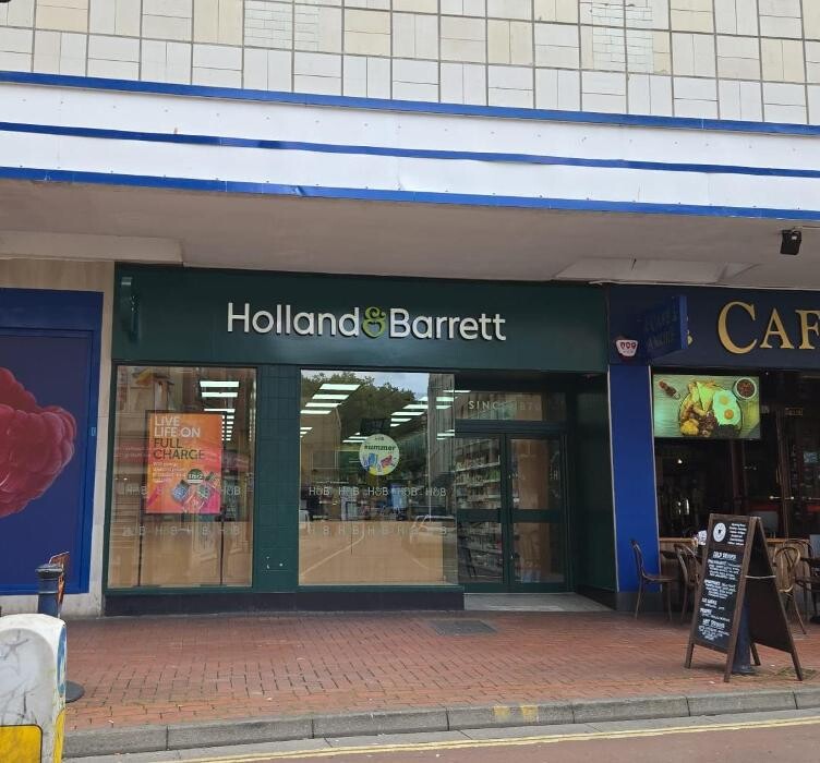 Images Holland & Barrett - Bristol Broadmead