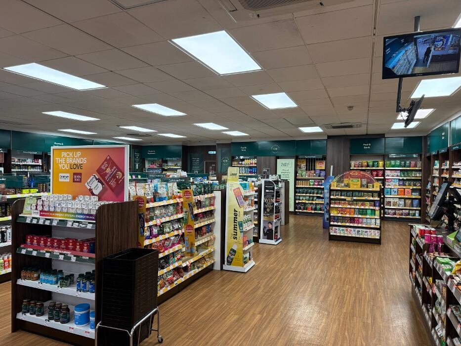 Images Holland & Barrett - Bedford Riverfield Tesco