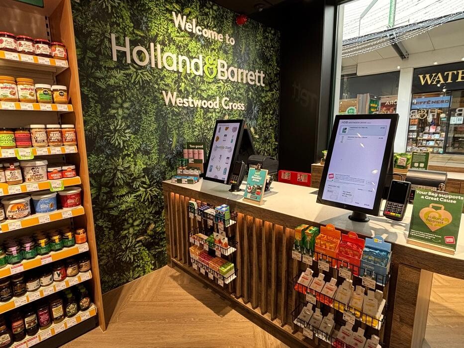 Images Holland & Barrett - Westwood Cross
