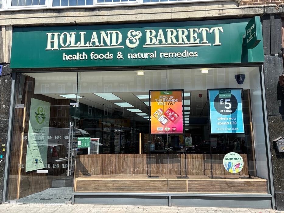 Images Holland & Barrett - Southgate