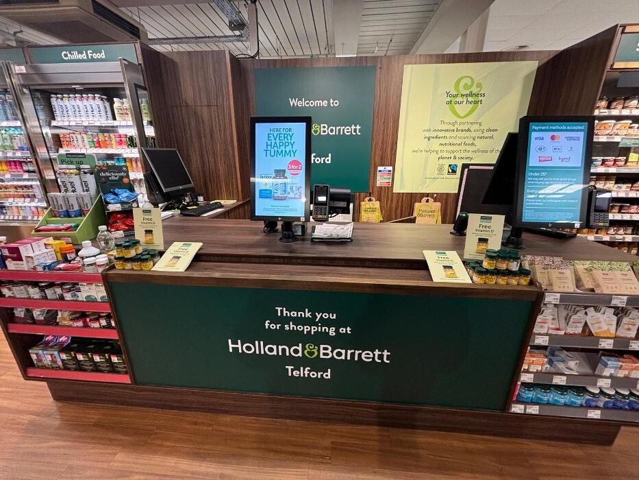 Images Holland & Barrett - Telford Tesco