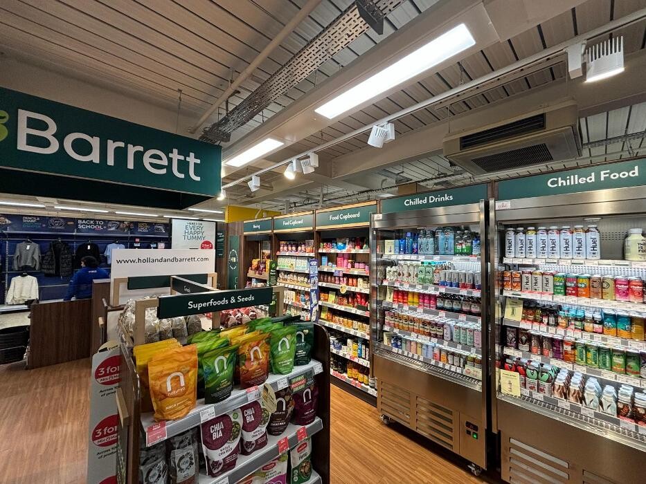 Images Holland & Barrett - Telford Tesco