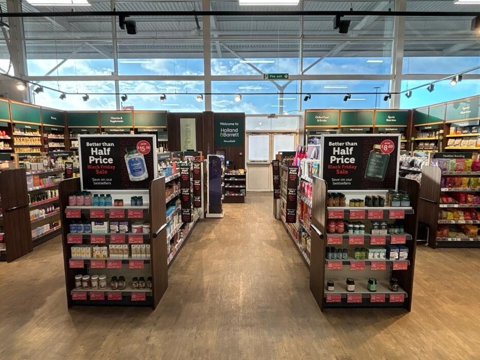 Images Holland & Barrett - Mansfield Tesco