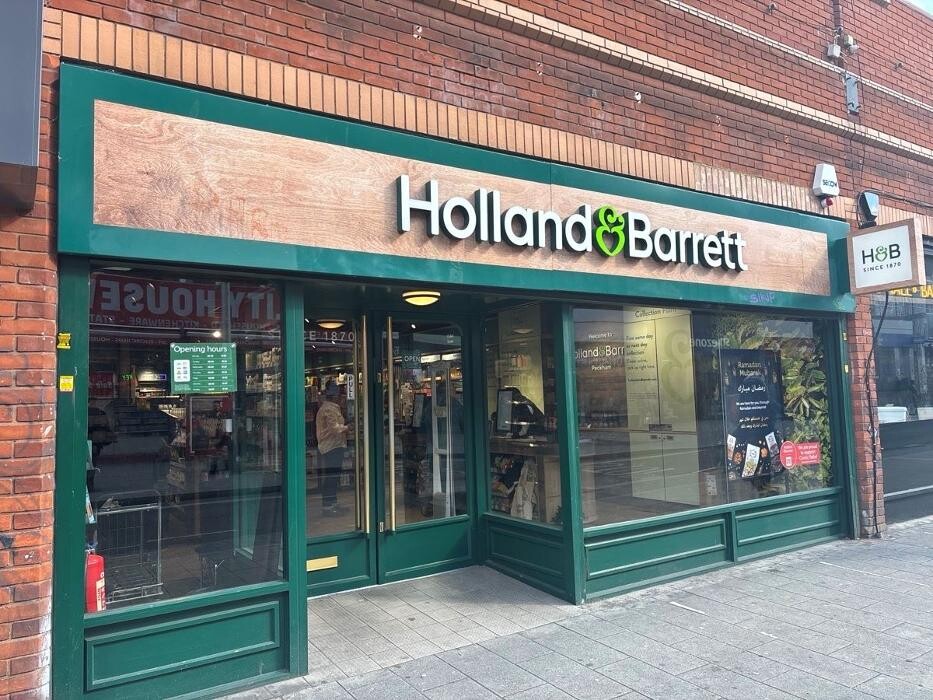 Images Holland & Barrett - Peckham