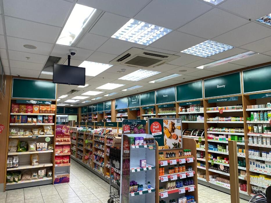 Images Holland & Barrett - Kettering