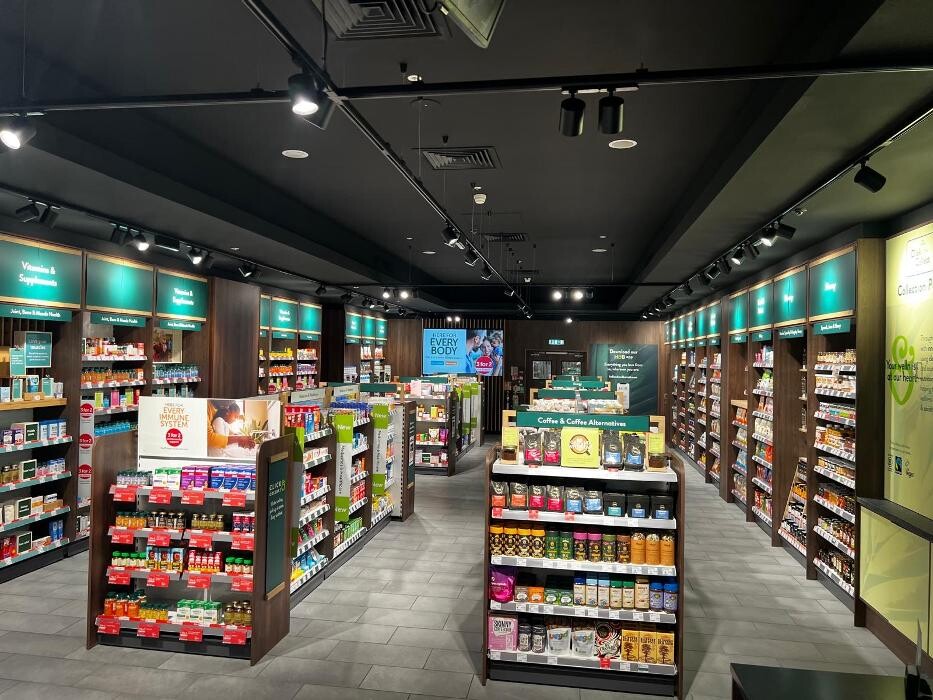 Images Holland & Barrett - Canary Wharf Jubilee