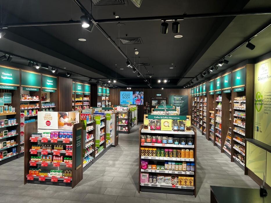 Images Holland & Barrett - Canary Wharf Jubilee