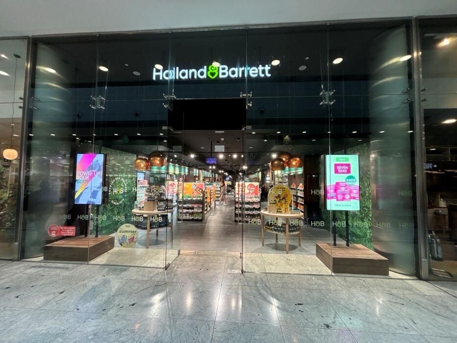 Images Holland & Barrett - Canary Wharf Jubilee