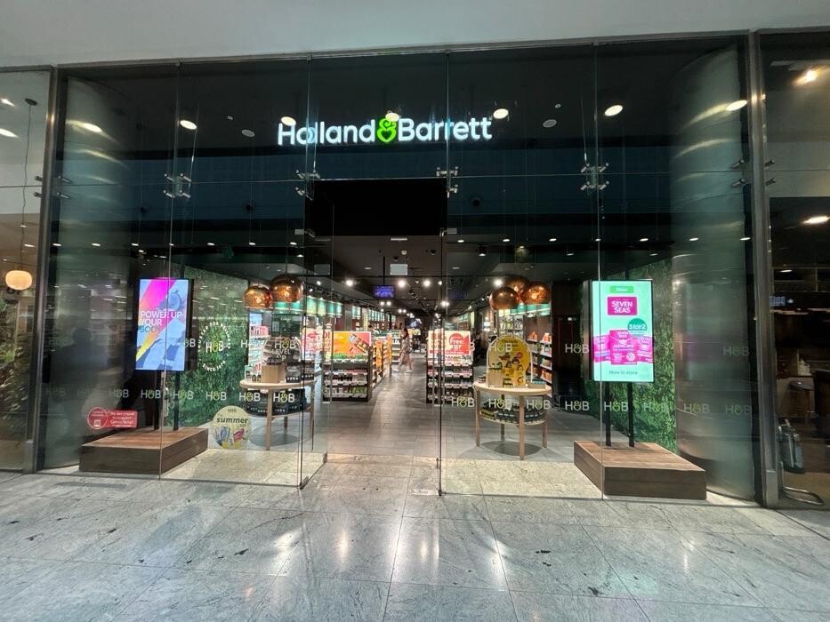 Images Holland & Barrett - Canary Wharf Jubilee