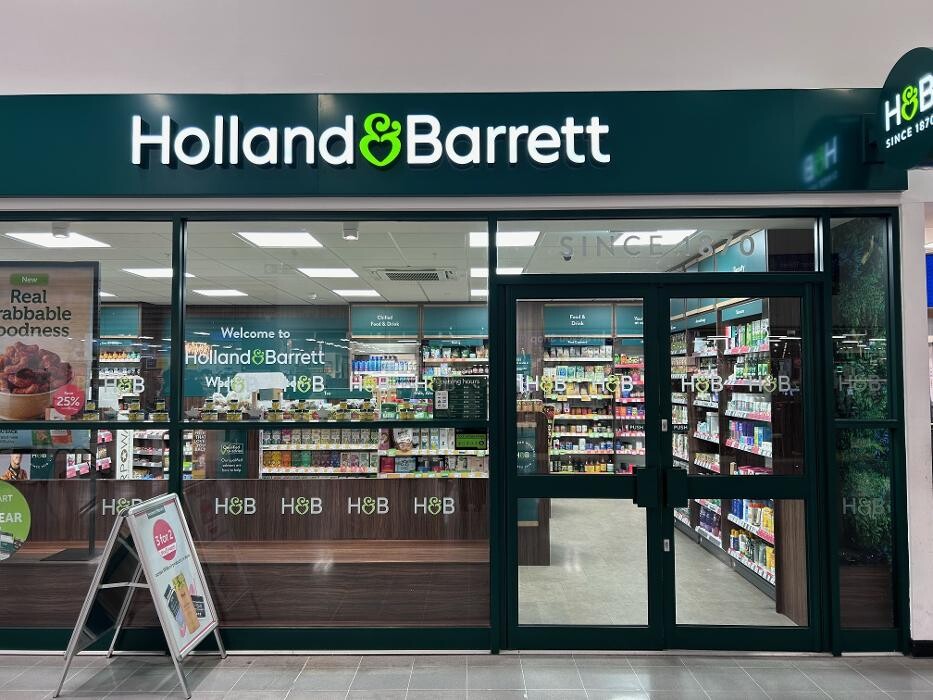 Images Holland & Barrett - West Durrington Tesco