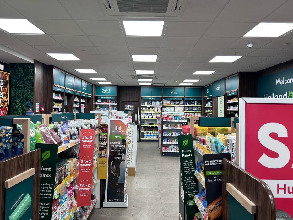 Images Holland & Barrett - West Durrington Tesco
