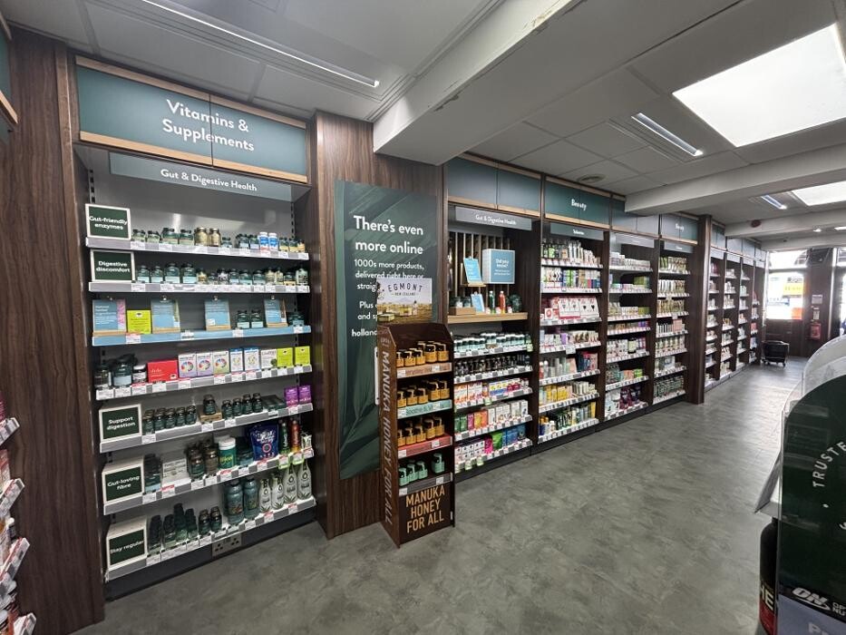 Images Holland & Barrett - Blandford Forum