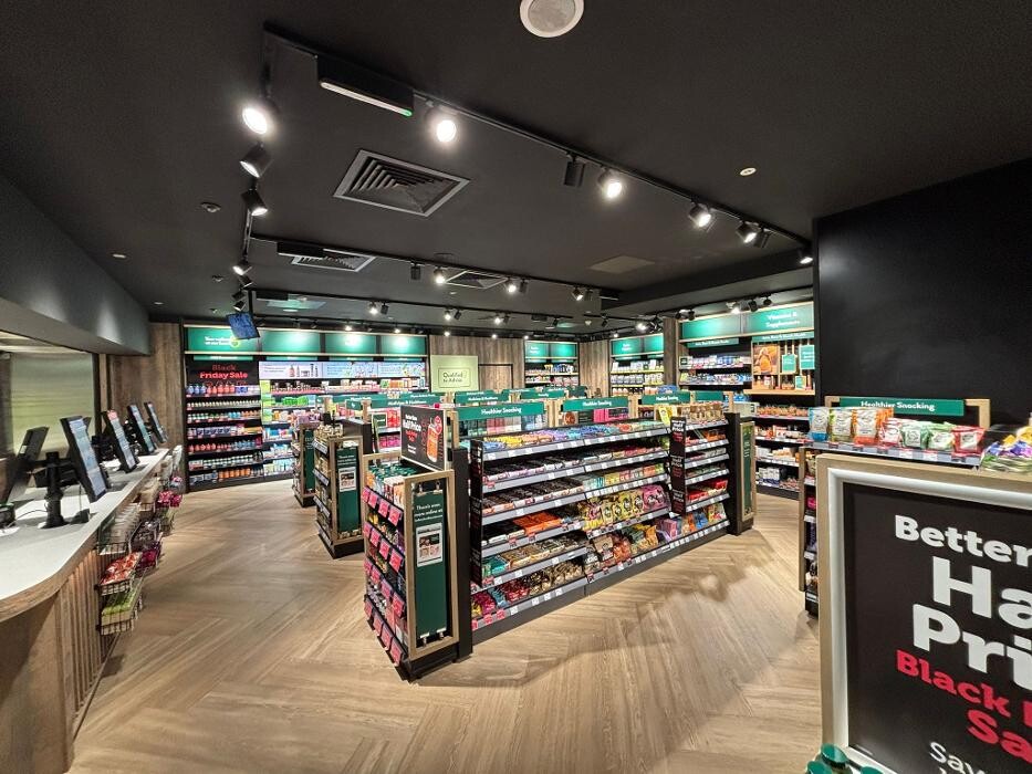 Images Holland & Barrett - Canary Wharf