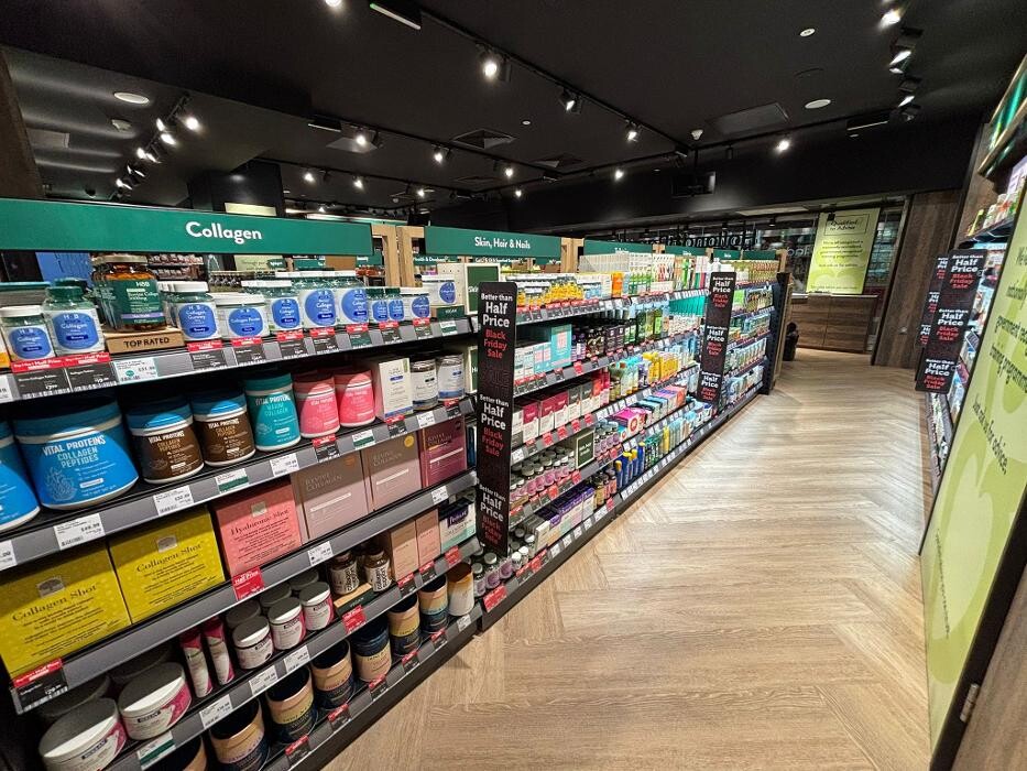 Images Holland & Barrett - Canary Wharf