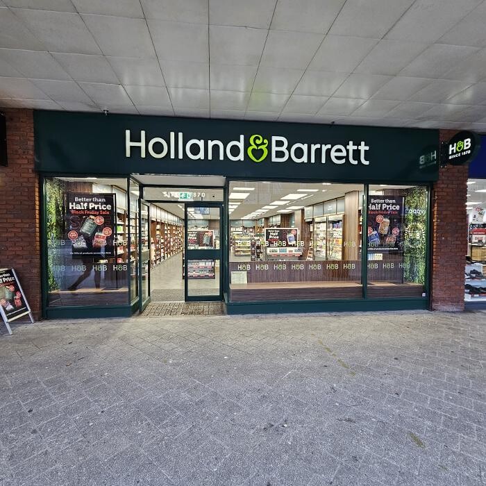 Images Holland & Barrett - Redhill