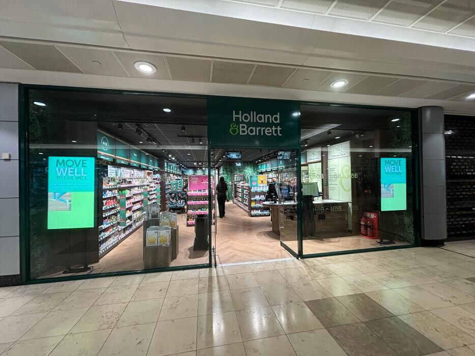 Images Holland & Barrett - Lewisham
