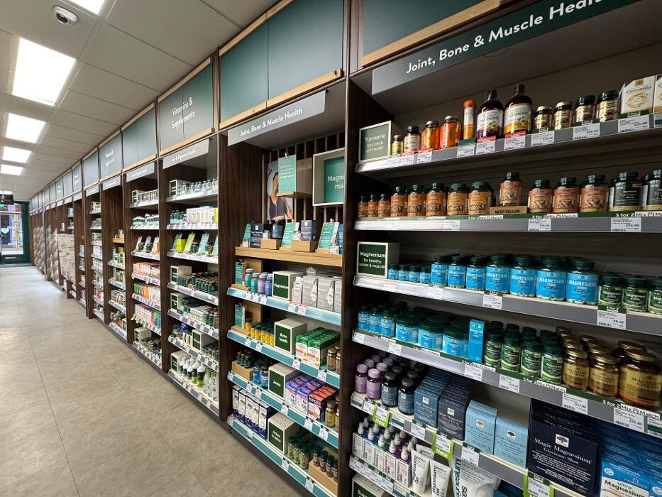 Images Holland & Barrett - Chesterfield