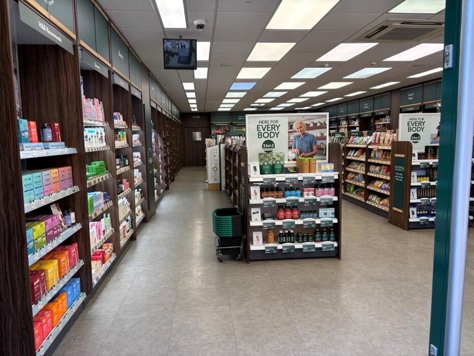 Images Holland & Barrett - Chesterfield