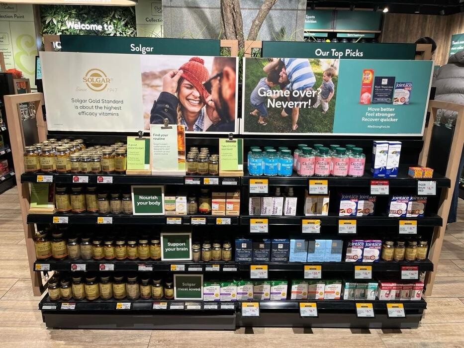 Images Holland & Barrett - Battersea