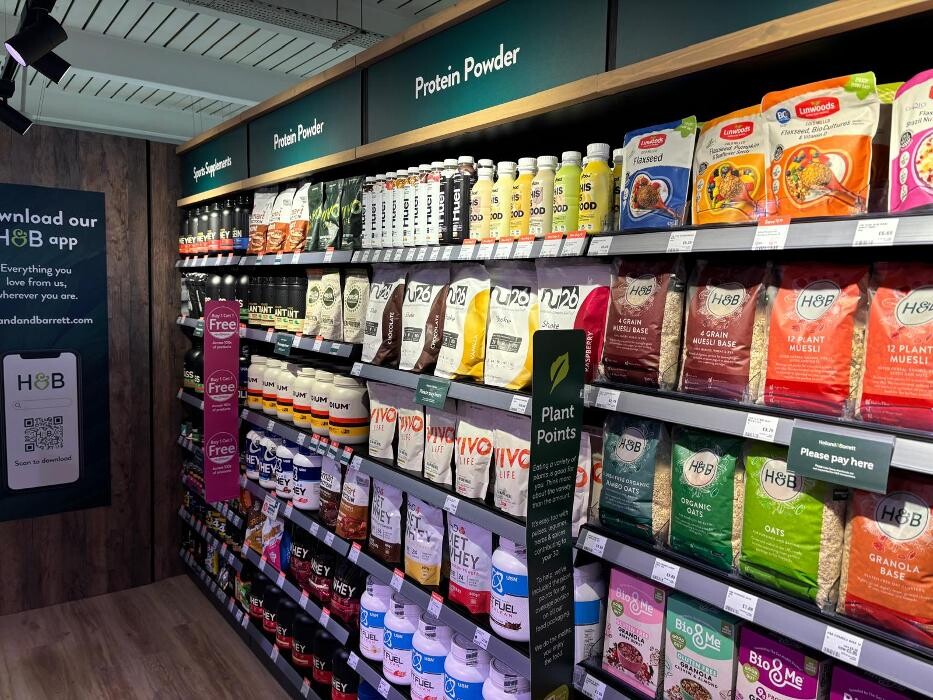 Images Holland & Barrett - Hucknall Tesco