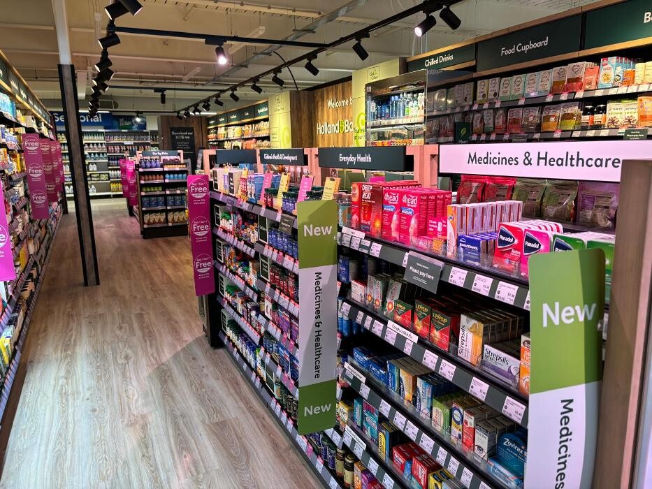 Images Holland & Barrett - Hucknall Tesco
