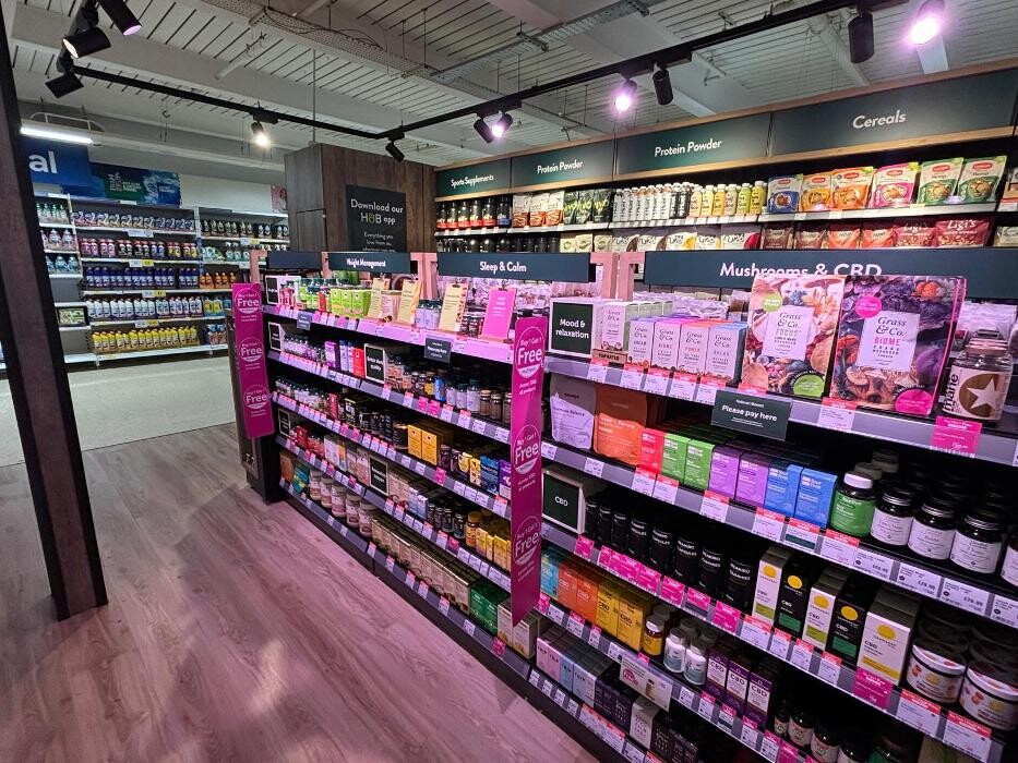Images Holland & Barrett - Hucknall Tesco