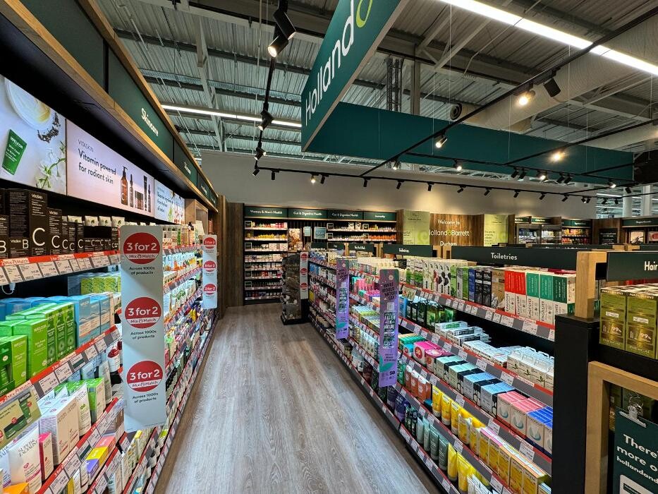 Images Holland & Barrett - Durham Tesco
