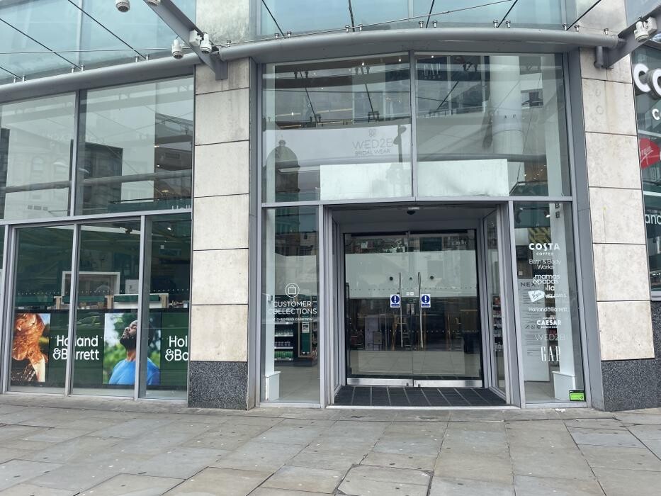 Images Holland & Barrett - Manchester Arndale Next