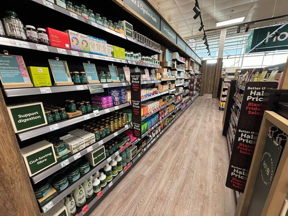 Images Holland & Barrett - Romford Tesco