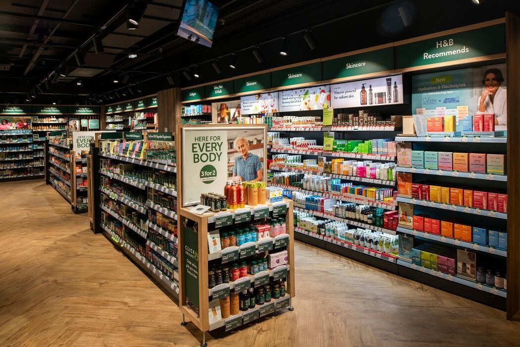 Images Holland & Barrett - Edinburgh Straiton Next