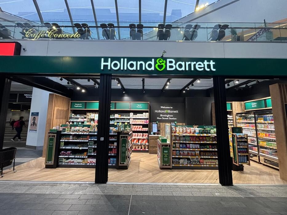 Images Holland & Barrett - Birmingham New Street