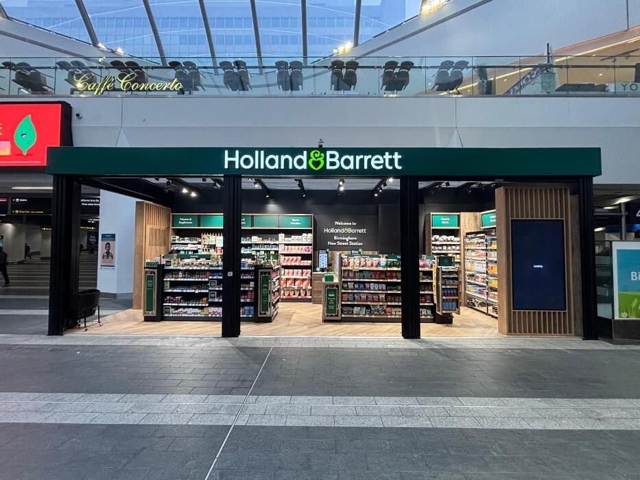 Images Holland & Barrett - Birmingham New Street