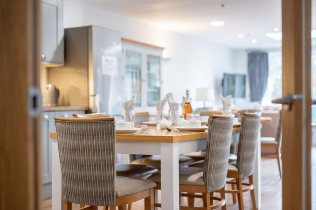 Images Abbeyfield, Hale Court