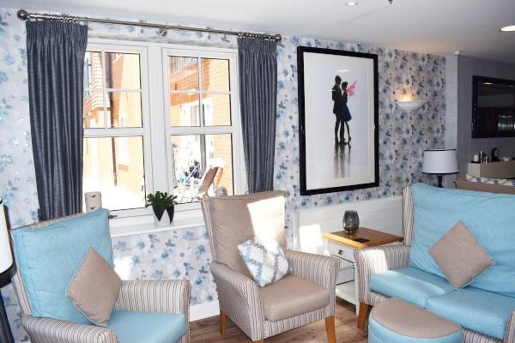 Images Abbeyfield, Hale Court