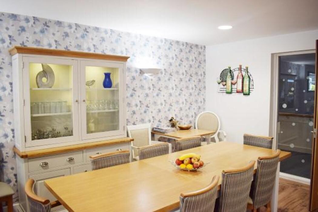 Images Abbeyfield, Hale Court