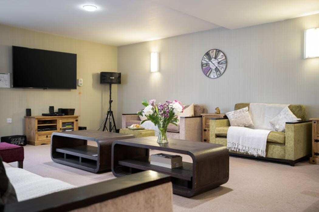 Images Abbeyfield, Hampton House