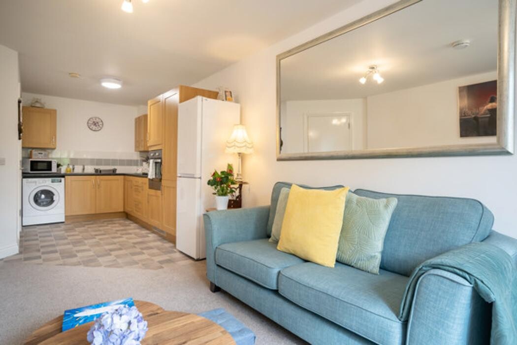 Images Abbeyfield, Hampton House